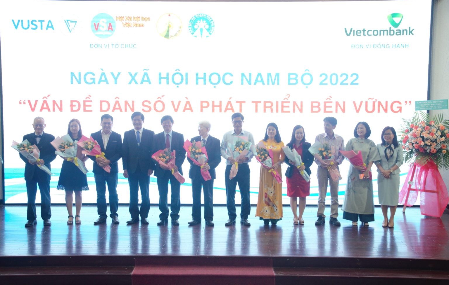 Hội thảo “Vấn đề Dân số và Phát triển bền vững” trong khuôn khổ Ngày Xã hội học Nam Bộ năm 2022 tại Trường Đại học Đà Lạt